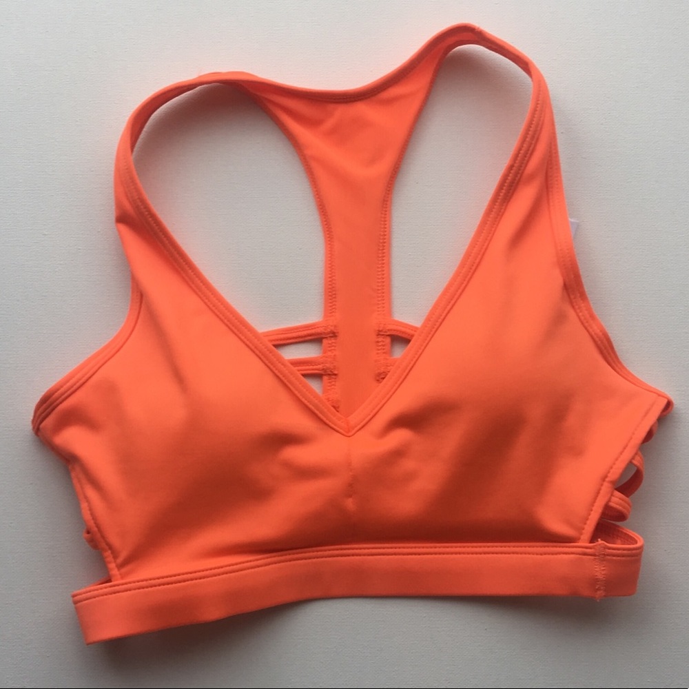 Victoria Sport / Strappy Sports Bra Workout Bra